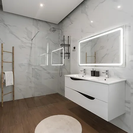 Villa Lux & Charm *
