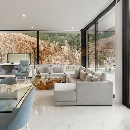 Villa Lux & Charm *