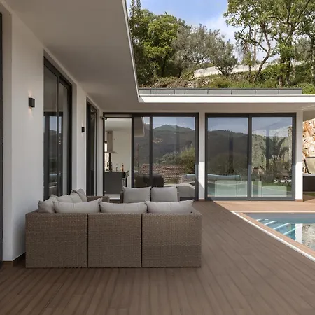 Villa Lux & Charm
