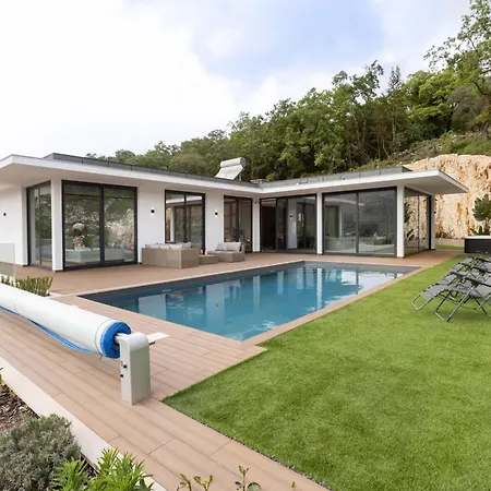 Villa Lux & Charm *